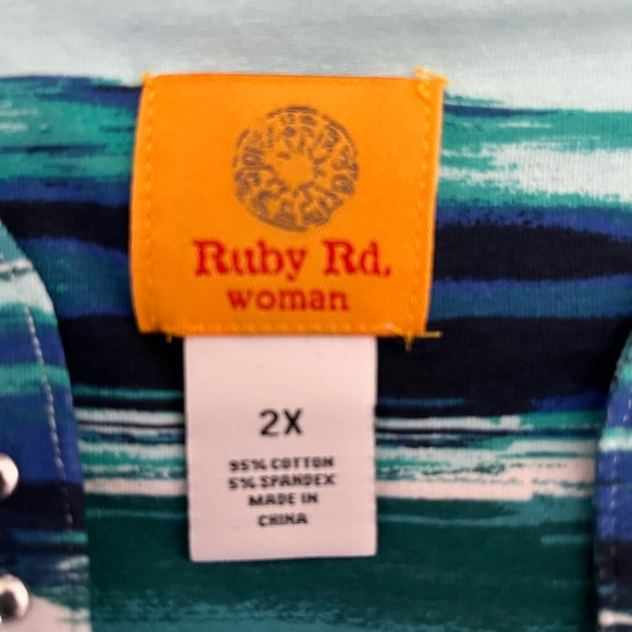 Ladies Tunic Top New in bag opened to take photos 3/4 length sleeves. - Picture 10 of 11